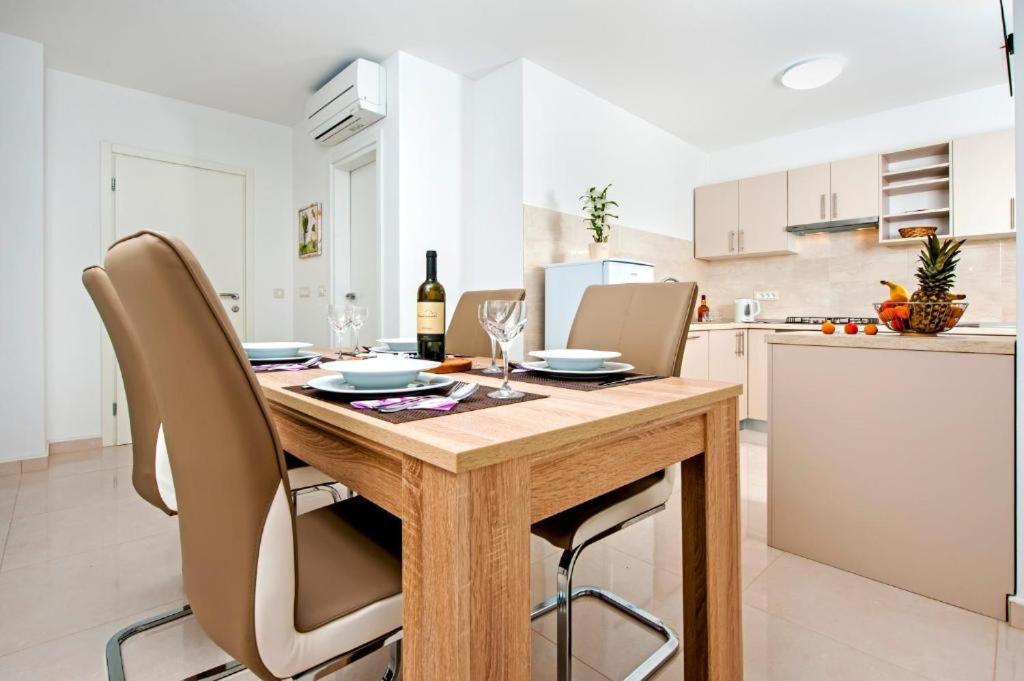 Aria Room And Apartmant Fuga Rovinj Extérieur photo